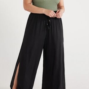 NWOT Plus sized black beach pants.